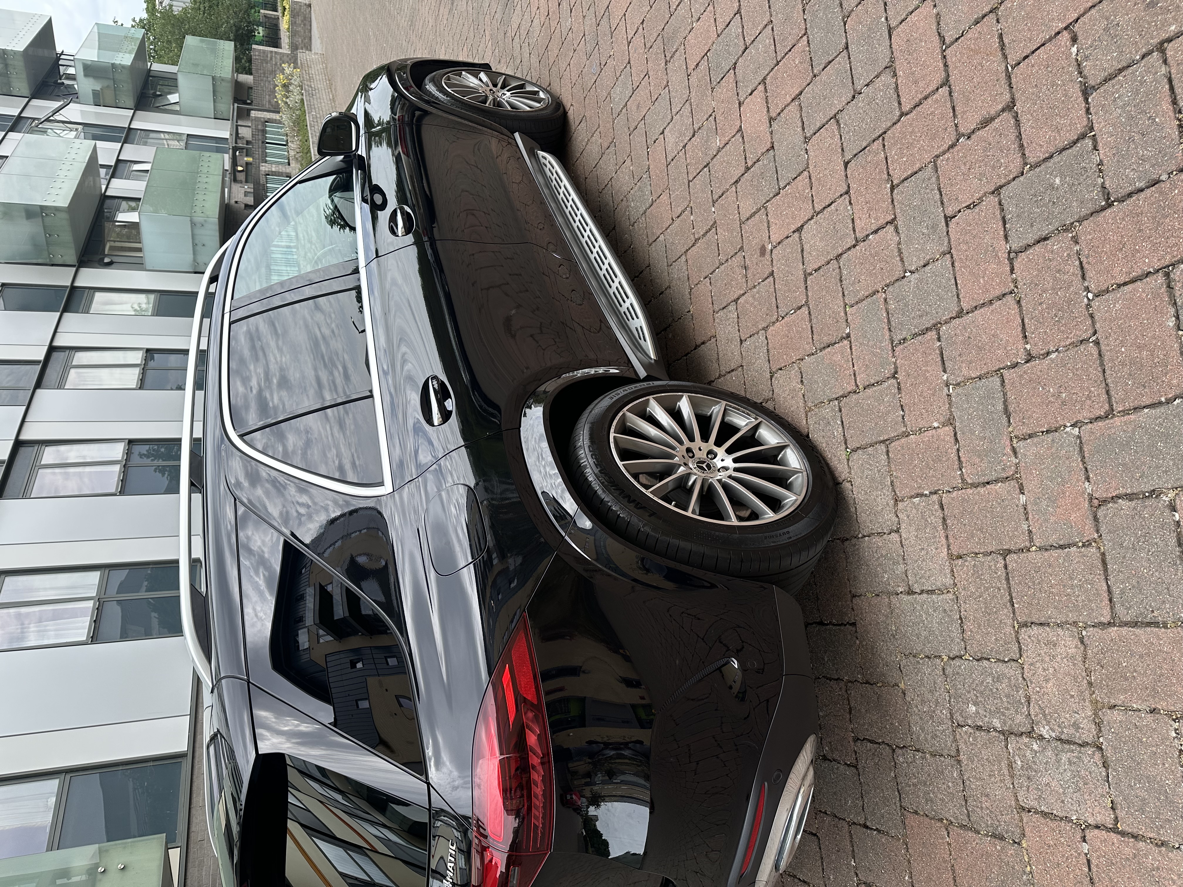 Mercedes Benz GLE 450d — photo 2